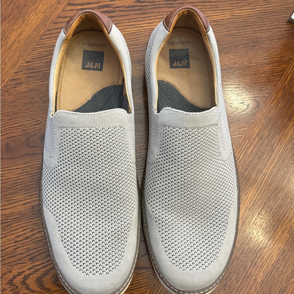 J&M Men's Gray Slip-On Loafers
